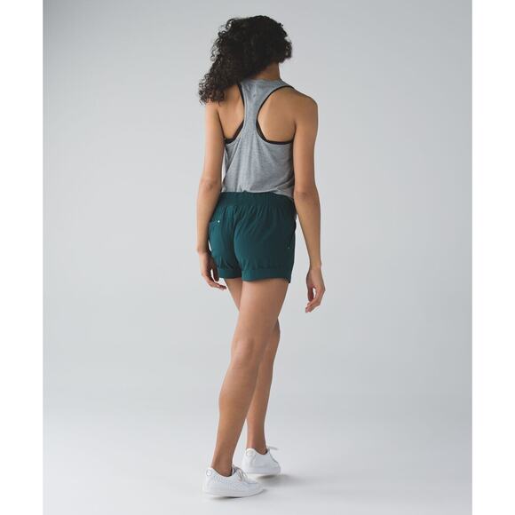 Lululemon Spring Break Away Short Deep Green Lightweight Cuffed Women's Size 4 - Picture 7 of 11